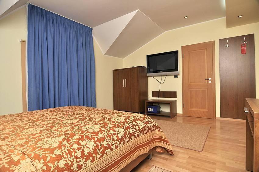 Villa Vitoria Giroc Δωμάτιο φωτογραφία