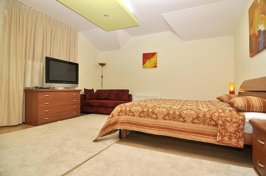 Villa Vitoria Giroc Δωμάτιο φωτογραφία